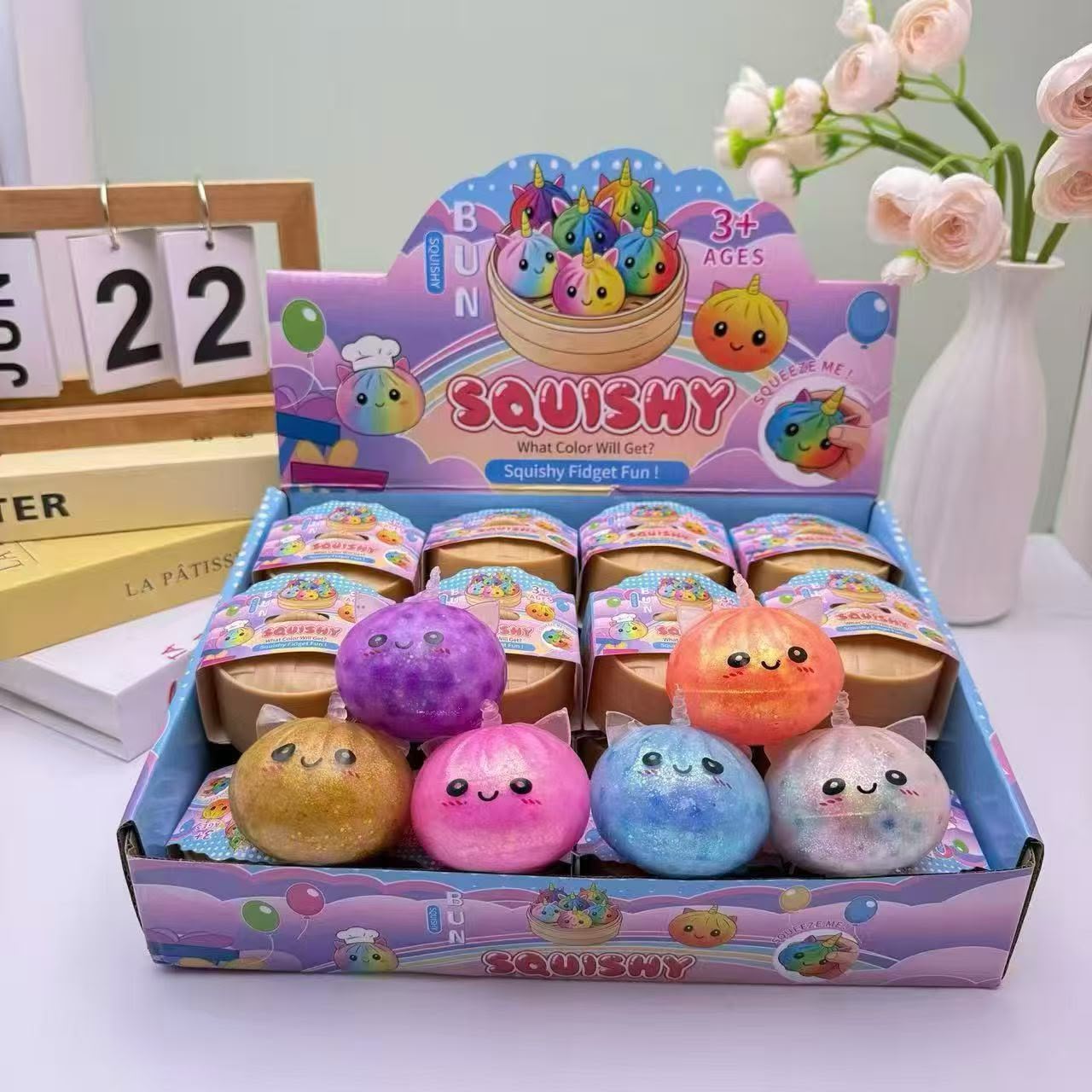 Squishy Dumpling Luminoso Sorpresa | Brilla en la Oscuridad | Caja con 12 Pzas ⭐ 5.5cm