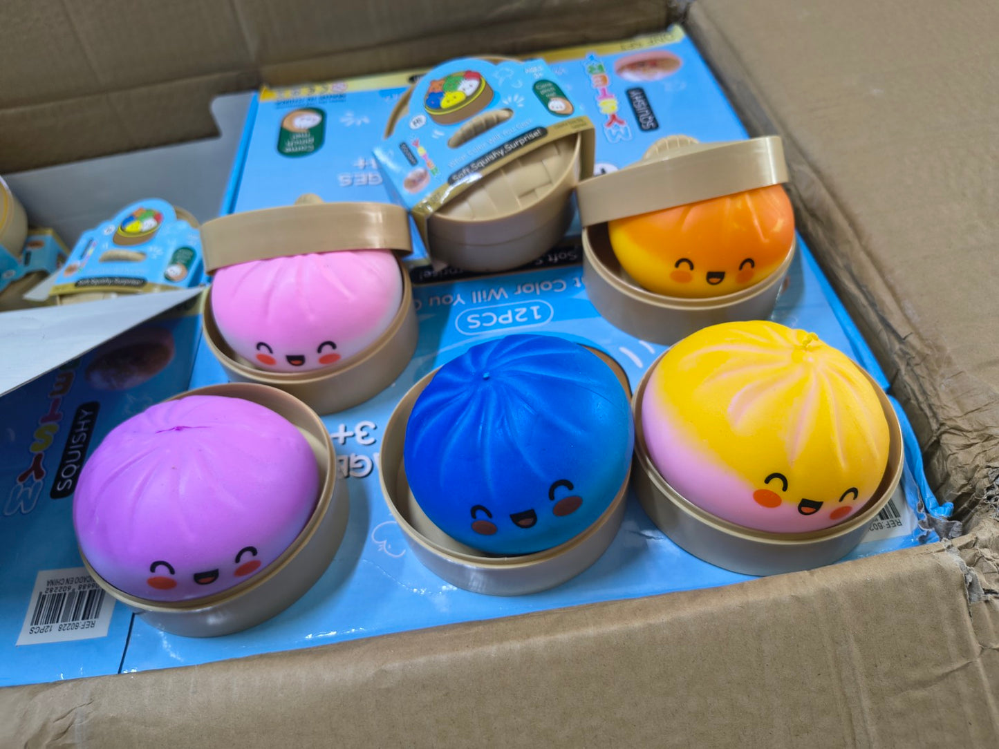Juguete Squishy Panecitos Sorpresa en Display Kwaii